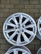 Laden Sie das Bild in den Galerie-Viewer, 4x Alufelge 17 Zoll 7.0" 5x112 34ET Glanz Silber 80A601025J Audi Rim Wheel FEL9368930044qe