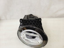 Laden Sie das Bild in den Galerie-Viewer, Frontscheinwerfer Mercedes-Benz A4639068702 A4639068802 LED Ein Satz Headlight SCH5465751066kc
