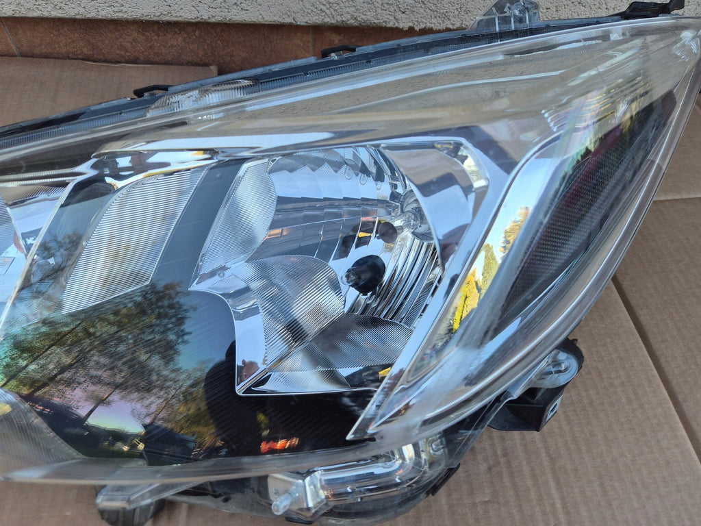 Frontscheinwerfer Mitsubishi Space Star Links Scheinwerfer Headlight SCH7163555411kg