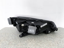 Laden Sie das Bild in den Galerie-Viewer, Frontscheinwerfer Skoda Superb III 3V1941015D Full LED Links Headlight