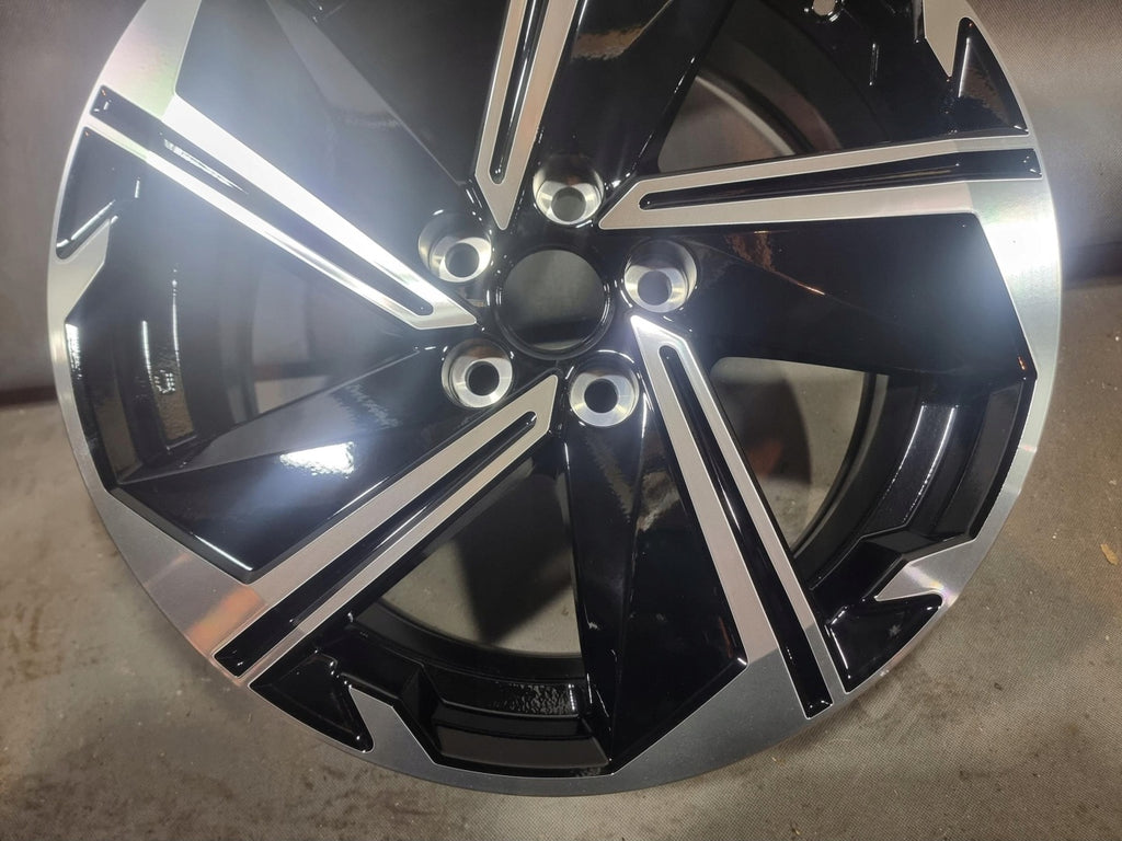 1x Alufelge 18 Zoll 7.0" 5x114.3 38ET 4250G472 Mitsubishi Eclipse Cross FEL4935196278ea