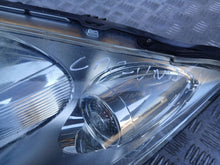 Laden Sie das Bild in den Galerie-Viewer, Frontscheinwerfer Renault Laguna III 260600040 Xenon Links Headlight SCH9833858648cq