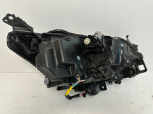Laden Sie das Bild in den Galerie-Viewer, Frontscheinwerfer Mazda 2 Dj D43N-51040 LED Links Scheinwerfer Headlight SCH1010571761bx
