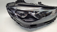 Laden Sie das Bild in den Galerie-Viewer, Frontscheinwerfer Mercedes-Benz W206 A2069061203 LED Rechts Headlight SCH8937726921fy