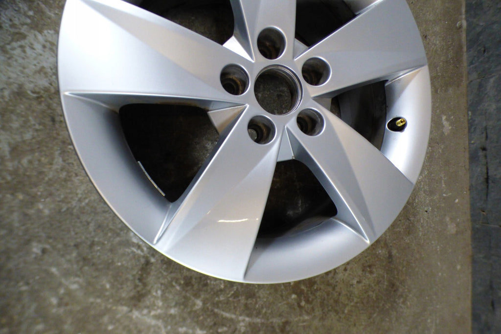 1x Alufelge 15 Zoll 6.0" 5x100 5J0601025AB Skoda Fabia Iii Rim Wheel FEL3463166159lr