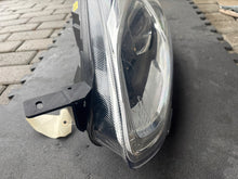 Laden Sie das Bild in den Galerie-Viewer, Frontscheinwerfer Ford Fiesta L1BB-13E015-CD LED Links Scheinwerfer Headlight SCH9928026031oo
