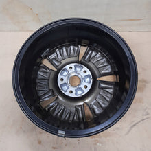 Load image into Gallery viewer, 1x Alufelge 16 Zoll 6.5&quot; 5x114.3 50ET Glanz Silber 52910-G2700 Hyundai Ioniq Mg