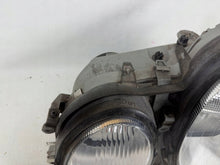 Laden Sie das Bild in den Galerie-Viewer, Frontscheinwerfer Mercedes-Benz W210 A2108203461 Links Scheinwerfer Headlight SCH3586427889gl