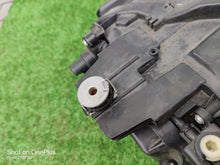 Laden Sie das Bild in den Galerie-Viewer, Frontscheinwerfer Mazda Golf Sportsvan 517941031B Xenon Links Headlight