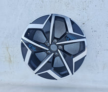 Laden Sie das Bild in den Galerie-Viewer, 1x Alufelge 19 Zoll 7.5&quot; 5x112 50ET 10A601025J VW Id.3 Rim Wheel