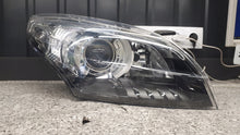 Laden Sie das Bild in den Galerie-Viewer, Frontscheinwerfer Renault Megane III 260102470R Rechts Scheinwerfer Headlight