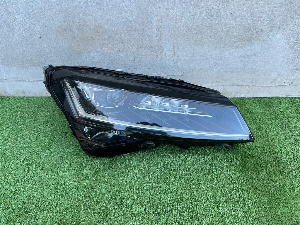 Frontscheinwerfer Skoda Superb III 3V1941016D Full LED Rechts Headlight