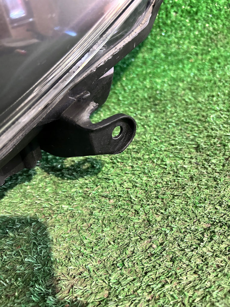 Frontscheinwerfer Toyota Yaris LED Links Scheinwerfer Headlight