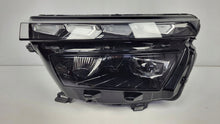 Laden Sie das Bild in den Galerie-Viewer, Frontscheinwerfer Skoda Kamiq 658941015B LED Links Scheinwerfer Headlight SCH7834878032jj