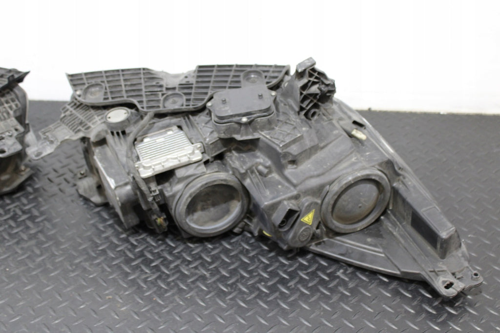 Frontscheinwerfer Ford Kuga I GV41-13D154-AH GV41-13D155-AH LED Ein Satz SCH8210898033br