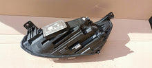 Laden Sie das Bild in den Galerie-Viewer, Frontscheinwerfer Ford Focus JX7B-13E014-CE Full LED Rechts Headlight SCH2497477326fb