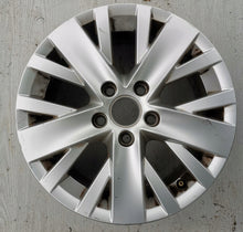 Load image into Gallery viewer, 1x Alufelge 16 Zoll 6.5" 5x112 50ET Glanz Silber 5K0601025AL VW Golf Vi FEL5266104247py