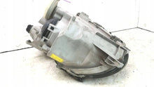 Laden Sie das Bild in den Galerie-Viewer, Frontscheinwerfer Mercedes-Benz 0301166202 Rechts Scheinwerfer Headlight SCH1755816346lu