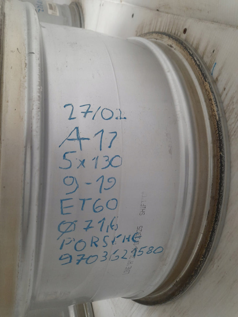 1x Alufelge 19 Zoll 9.0" 5x130 60ET Glanz Silber 97036215802 Porsche Rim Wheel FEL7662749632kf