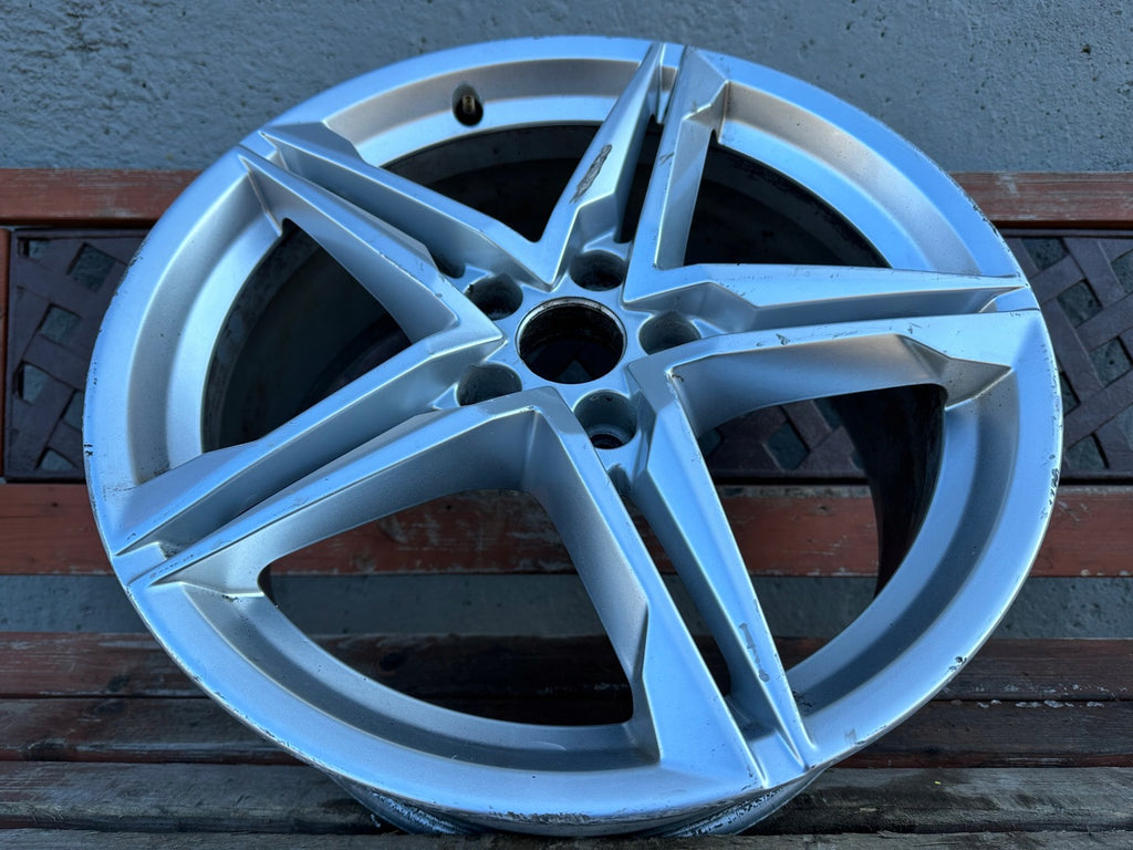 1x Alufelge 18 Zoll 8.0" 5x112 40ET 8W0601025R Audi A4 Rim Wheel