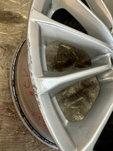 Laden Sie das Bild in den Galerie-Viewer, 1x Alufelge 17 Zoll 7.5" 5x112 51ET Glanz Silber 8V0601025BN Audi A3 Rim Wheel FEL2840150169ne