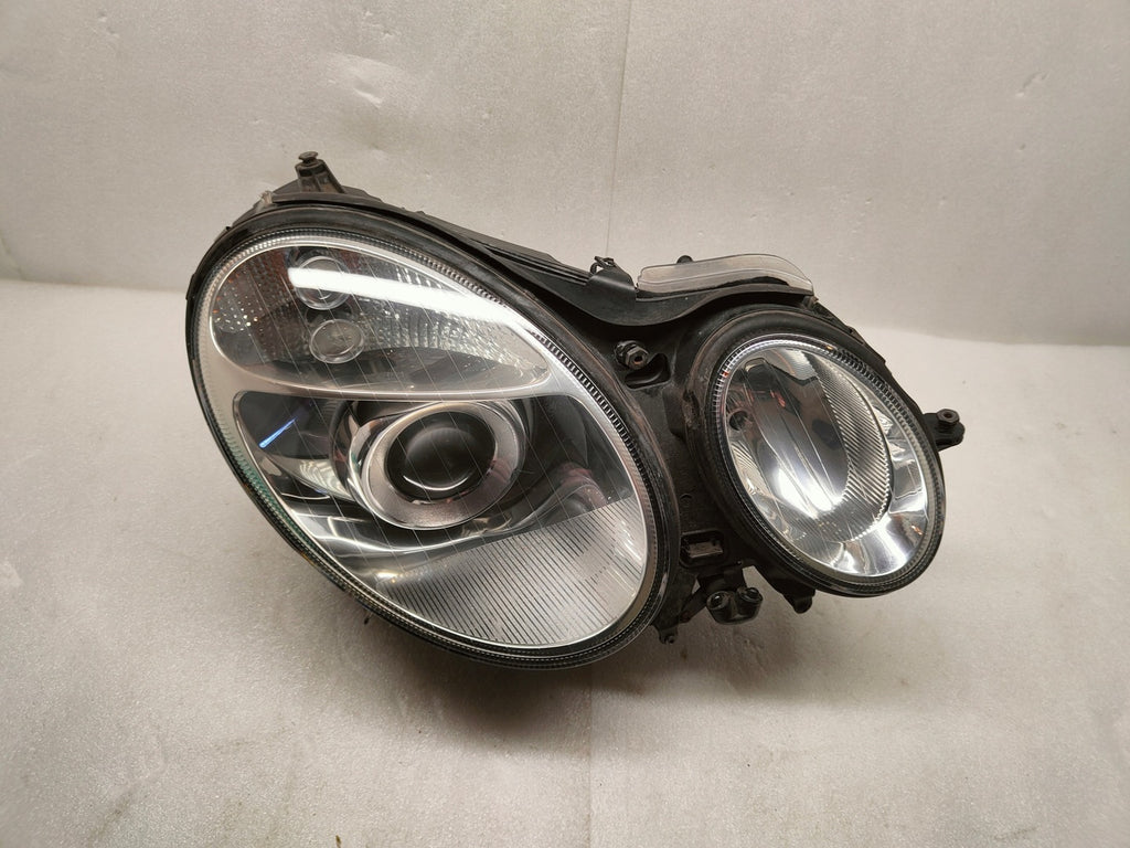 Frontscheinwerfer Mercedes-Benz W211 Xenon Rechts Scheinwerfer Headlight SCH4538866100qk