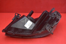 Laden Sie das Bild in den Galerie-Viewer, Frontscheinwerfer Opel Zafira B 24451053 Rechts Scheinwerfer Headlight