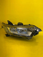 Laden Sie das Bild in den Galerie-Viewer, Frontscheinwerfer Mitsubishi Outlander III 8301C8-64 LED Rechts Headlight SCH7244754435bv