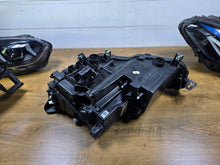 Laden Sie das Bild in den Galerie-Viewer, Frontscheinwerfer Seat Tarraco 5FJ941008J Rechts Scheinwerfer Headlight