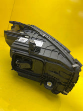 Laden Sie das Bild in den Galerie-Viewer, Frontscheinwerfer Mercedes-Benz W206 A2069066104 LED Links Headlight SCH1550609195zy