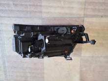 Laden Sie das Bild in den Galerie-Viewer, Frontscheinwerfer Skoda Kamiq 658941015 Ein Stück (Rechts oder Links) Headlight SCH6608488709qa
