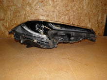 Load image into Gallery viewer, Frontscheinwerfer Toyota Corolla 81110-02S70 LED Rechts Scheinwerfer Headlight SCH7085608443jw