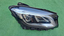 Laden Sie das Bild in den Galerie-Viewer, Frontscheinwerfer Mercedes-Benz Gla A1569067000 LED Rechts Headlight SCH5685988186ry