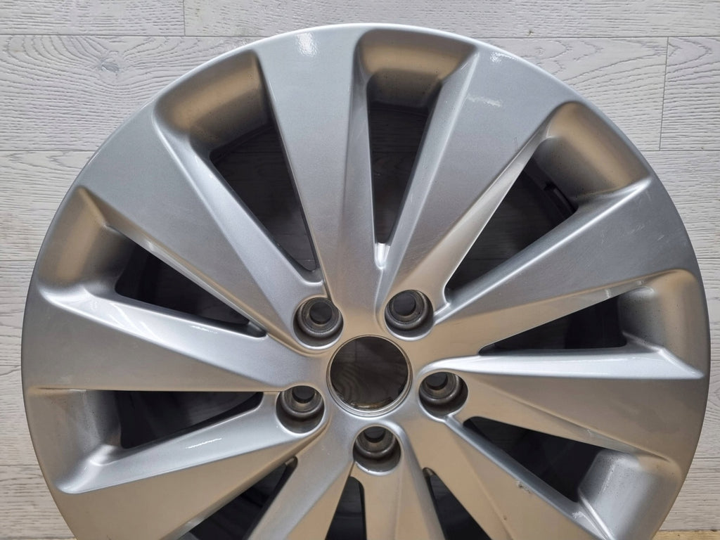 1x Alufelge 16 Zoll 6.0" 5x100 45ET 6F9601025 Seat Arona Rim Wheel