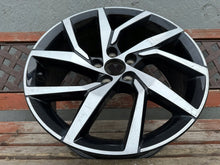 Load image into Gallery viewer, 1x Alufelge 18 Zoll 7.5" 5x108 45ET Glanz Schwarz 32209776 Volvo S60 V60 FEL3682210063ud