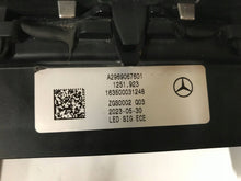 Laden Sie das Bild in den Galerie-Viewer, Frontscheinwerfer Mercedes-Benz Eqs A2969067601 Vorderseite Headlight SCH6782384301vg