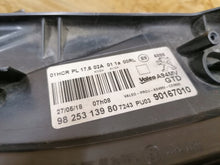 Laden Sie das Bild in den Galerie-Viewer, Frontscheinwerfer Peugeot 2008 I 90167010 LED Links Scheinwerfer Headlight