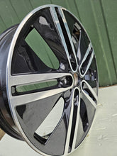 Load image into Gallery viewer, 1x Alufelge 20 Zoll 5.5" 5x112 53ET Glanz Silber 6856899 BMW I3 Rim Wheel FEL4877824004bz
