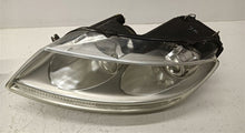 Load image into Gallery viewer, Frontscheinwerfer VW Phaeton 3D1941015H Xenon Links Scheinwerfer Headlight SCH5511001858bs