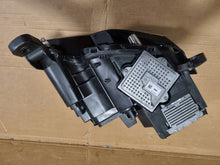 Laden Sie das Bild in den Galerie-Viewer, Frontscheinwerfer Jeep Grand Cherokee Wk2 68266657AH Links Headlight SCH1798509598xb