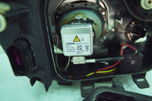 Load image into Gallery viewer, Frontscheinwerfer Mercedes-Benz Sprinter A9068201061 Xenon Rechts oder Links SCH3108095545fs