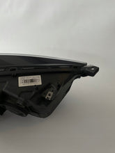 Laden Sie das Bild in den Galerie-Viewer, Frontscheinwerfer Ford Mondeo DS7313W030AE Links Scheinwerfer Headlight SCH8375375257si