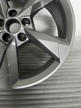 Load image into Gallery viewer, 1x Alufelge 19 Zoll 7.0" 5x112 43ET Glanz Silber 83A601025N Audi Q3 Rim Wheel FEL9213221218vh
