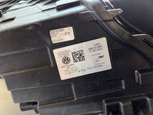 Load image into Gallery viewer, Frontscheinwerfer VW Multivan T7 7T1941035A 7T1941036A Full LED Ein Satz SCH1644357067hq