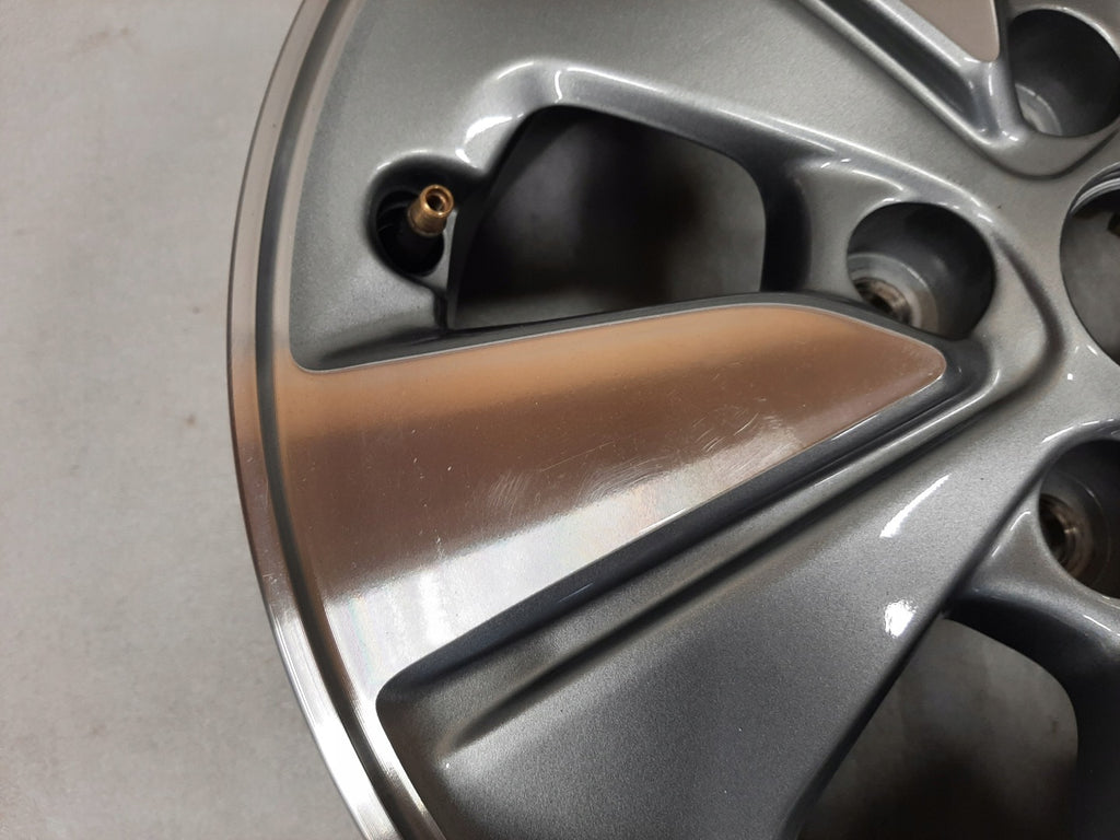 1x Alufelge 15 Zoll 6.0" 5x114.3 45ET Glanz 4FA1A, Nissan Leaf Ze0 Ze1 Pulsar