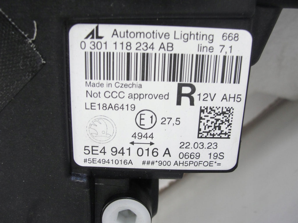 Frontscheinwerfer Skoda Octavia IV 5E4941016A LED Rechts Scheinwerfer Headlight SCH3603825691cu