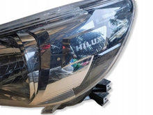 Laden Sie das Bild in den Galerie-Viewer, Frontscheinwerfer Toyota Hilux VIII QPM1065 FALSE Scheinwerfer Headlight SCH5401094017he