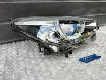 Laden Sie das Bild in den Galerie-Viewer, Frontscheinwerfer Mazda III D09K-51030 LED Rechts Scheinwerfer Headlight