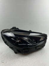 Laden Sie das Bild in den Galerie-Viewer, Frontscheinwerfer Mercedes-Benz W206 A2069066204 LED Rechts Headlight SCH2557008932yy