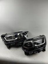 Laden Sie das Bild in den Galerie-Viewer, Frontscheinwerfer Citroën Berlingo 9816824880 9816824780 Ein Satz Headlight SCH2200192515eu